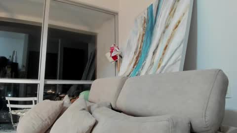 Snapshot of hollyshit_ chatting on December 2, 1:58 am hollyshit_ online show from December 2, 1:58 am