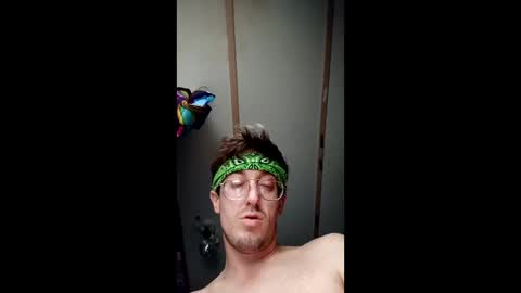 Snapshot of hollywoodroxxx chatting on February 18, 8:49 pm hollywoodroxxx online show from February 18, 8:49 pm