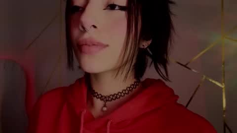 Snapshot of hollyxx_ chatting on February 8, 6:11 pm holly online show from February 8, 6:11 pm