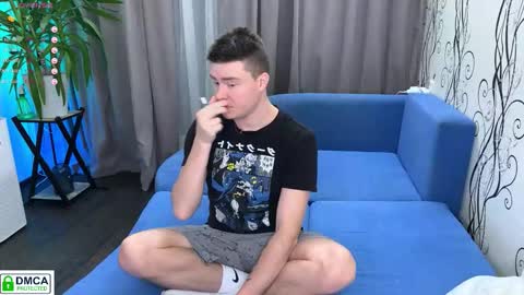 holy_eggs_00 online show from October 30, 6:41 pm