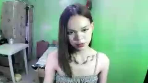 Snapshot of holy_maxine chatting on July 12, 3:14 pm holy_maxine online show from July 12, 3:14 pm