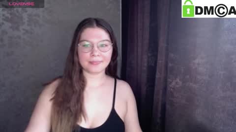 Snapshot of holy_michela chatting on February 4, 6:19 am Welcome guys Pleasure to see you all here My name is MichaelaTip menu is active Private is open online show from February 4, 6:19 am