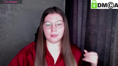 Snapshot of holy_michela chatting on February 18, 5:25 am Welcome guys Pleasure to see you all here My name is MichaelaTip menu is active Private is open online show from February 18, 5:25 am