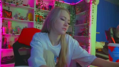 Rumi online show from November 11, 10:48 am