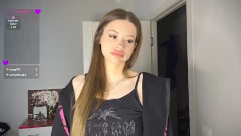 Snapshot of holybabe342 chatting on January 10, 2:34 pm Vio online show from January 10, 2:34 pm