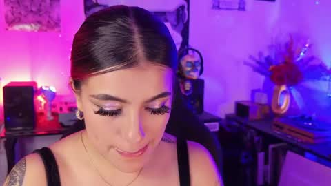   online show from May 15, 11:01 pm