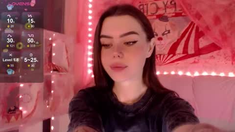 Mia online show from October 25, 3:36 am