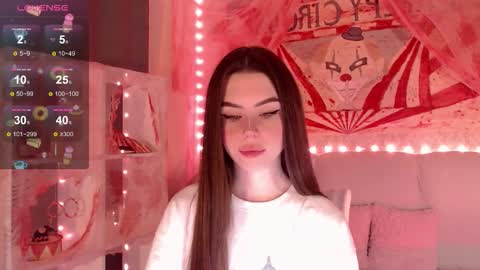 Mia online show from October 28, 3:54 am