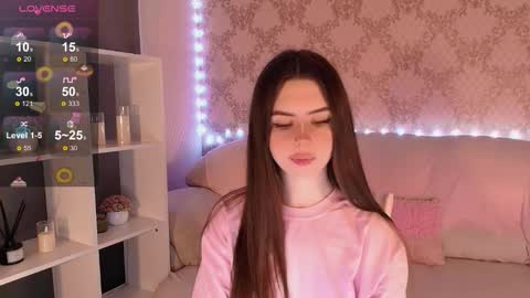 Mia online show from March 15, 3:12 am