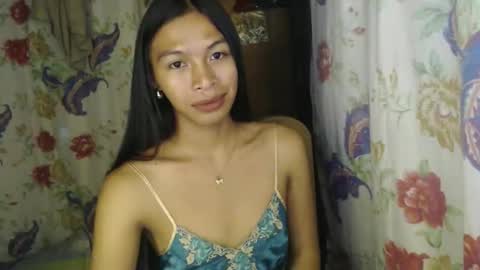 yoshi online show from March 25, 10:21 am