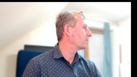 Snapshot of hondowill chatting on January 28, 10:34 am Bernd online show from January 28, 10:34 am