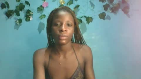 Queen online show from November 1, 11:18 pm