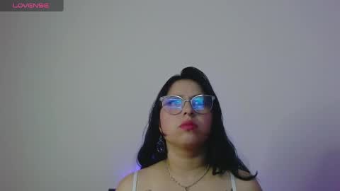 mimi online show from March 2, 9:42 am