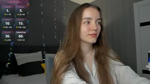 Snapshot of honey_chantal chatting on June 25, 7:29 pm Chantal online show from June 25, 7:29 pm
