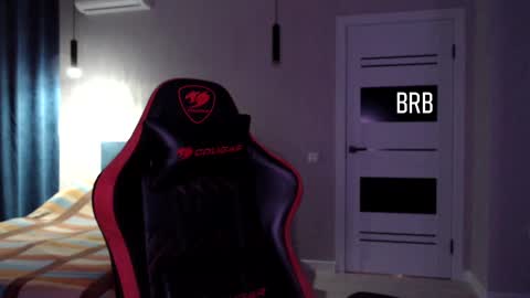 Wolfy online show from February 18, 9:09 pm