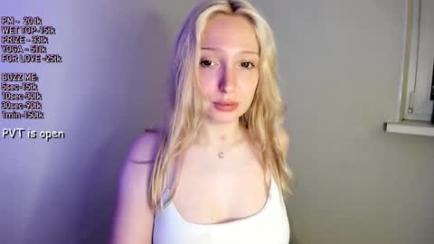 Honey and Misa online show from March 26, 10:59 pm