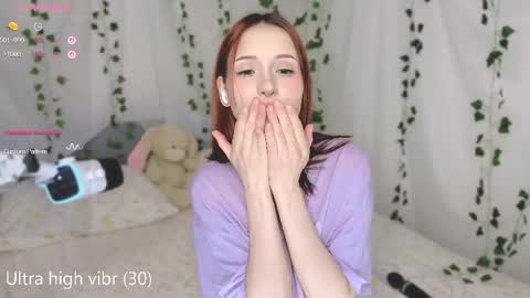 Snapshot of honey_letty chatting on March 22, 3:21 am LETTY online show from March 22, 3:21 am