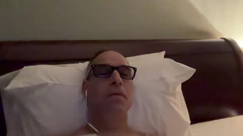 honey_man14 online show from January 2, 11:06 pm