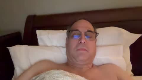 honey_man14 online show from February 23, 2:35 pm