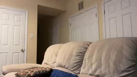 honey_man14 online show from December 16, 3:11 am