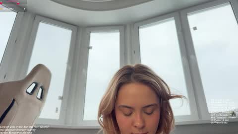 Snapshot of honey_sunshine chatting on March 6, 10:23 am Jenyanew vid how I squirt in forest in bio online show from March 6, 10:23 am