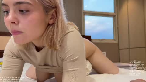 Snapshot of honey_sunshine chatting on April 16, 10:49 am Jenyanew vid how I squirt in forest in bio online show from April 16, 10:49 am