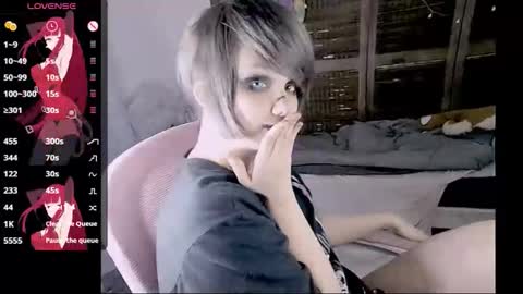 Snapshot of honeyapplealaska chatting on November 7, 4:34 am Honey Apple Alaska online show from November 7, 4:34 am