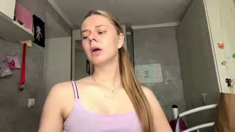 Klara online show from June 12, 10:25 am