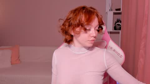 Snapshot of honeyautumn chatting on January 5, 3:22 am honeyautumn online show from January 5, 3:22 am