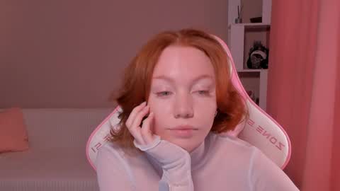 Snapshot of honeyautumn chatting on February 5, 3:13 am honeyautumn online show from February 5, 3:13 am