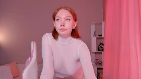 Snapshot of honeyautumn chatting on February 23, 3:13 am honeyautumn online show from February 23, 3:13 am