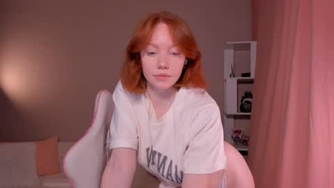 Snapshot of honeyautumn chatting on February 28, 12:54 am honeyautumn online show from February 28, 12:54 am