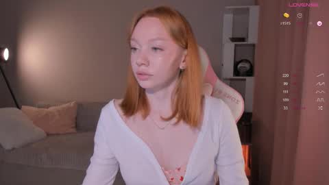 Snapshot of honeyautumn chatting on October 12, 8:41 pm honeyautumn online show from October 12, 8:41 pm