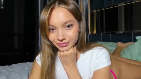 Snapshot of honeybae3 chatting on February 9, 11:36 am Kira Instagram asaphoney Fansly asaphoney online show from February 9, 11:36 am