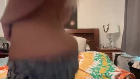 honeybun_z online show from March 30, 8:21 pm