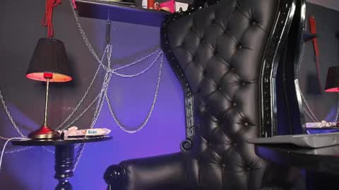Call me Honey  or maybe Demoni  online show from May 11, 11:49 am