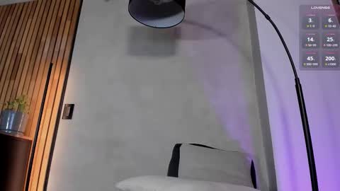 Snapshot of honeyhot69__ chatting on September 13, 11:21 am Sofia independent model online show from September 13, 11:21 am