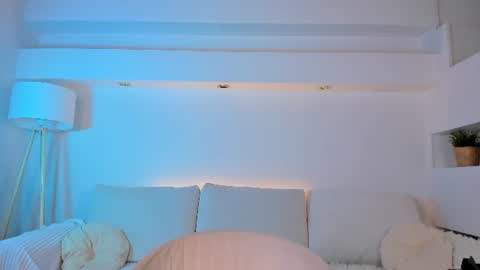 Snapshot of honeymoann chatting on June 18, 5:51 am Alexia online show from June 18, 5:51 am