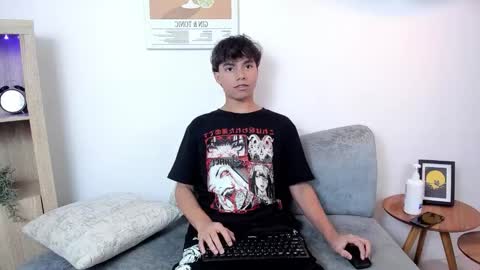 honeymoon_sariel online show from November 5, 8:20 pm