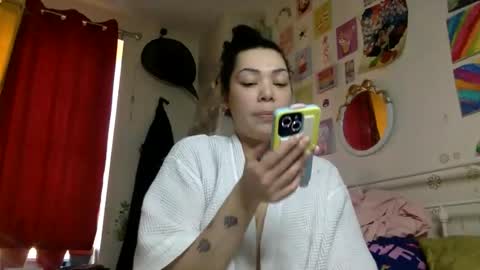 Snapshot of honeyruby chatting on December 15, 2:54 pm Ruby Sparks online show from December 15, 2:54 pm