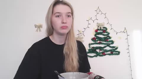 honeyveil online show from January 19, 1:04 pm