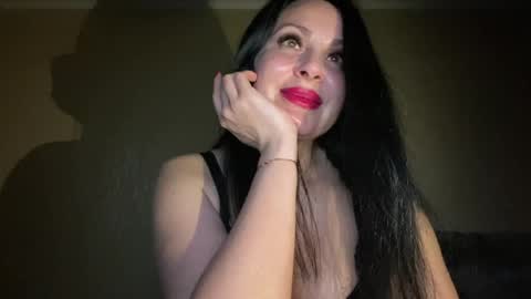 honeyvibe26 online show from May 22, 8:47 pm