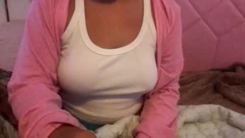 honeyyy89 online show from May 17, 12:34 pm
