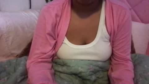 honeyyy89 online show from May 19, 6:47 pm