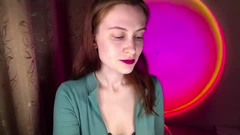 honeyy_bun online show from May 7, 7:52 pm