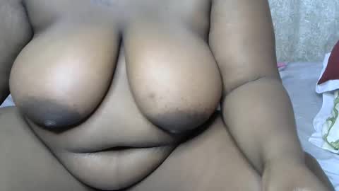 honnsex76 online show from May 30, 11:57 pm