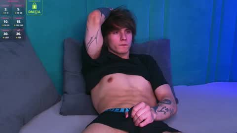 Snapshot of hoogwilder chatting on March 3, 8:26 pm HOOG online show from March 3, 8:26 pm