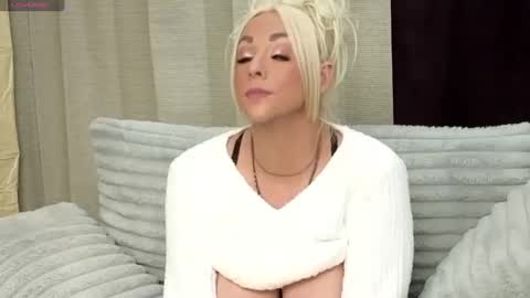 Hope Daylee online show from October 6, 9:12 pm