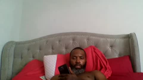 Snapshot of horney1312871089 chatting on May 18, 5:52 pm horney1312871089 online show from May 18, 5:52 pm