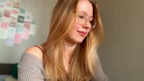 Audrey online show from April 17, 2:36 am